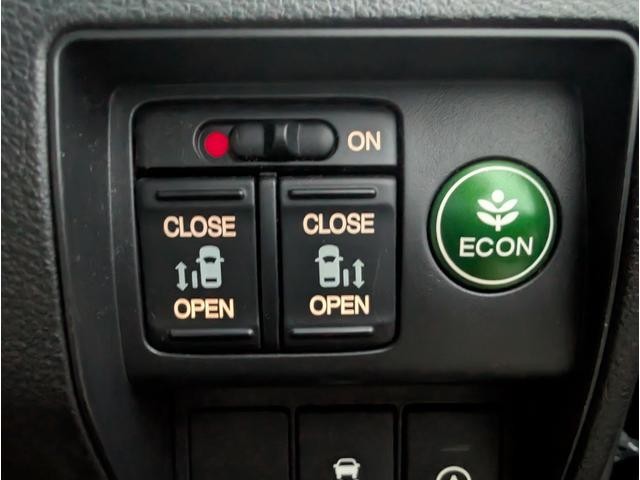 0508207A30261002W00313.jpg
