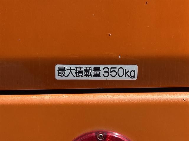 0400433A30260807W00214.jpg