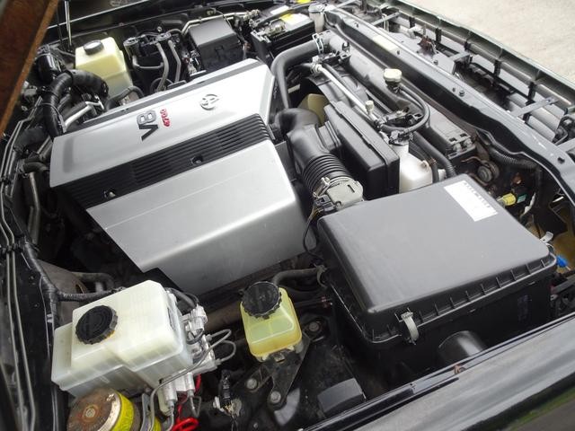 0730175A30260827W00217.jpg