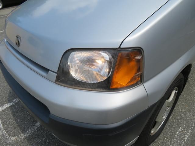 0704089A30260805W00214.jpg