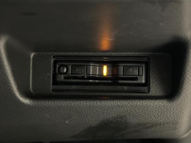 0509824A30260918W01714.jpg