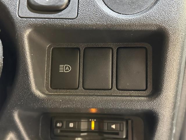 0509824A30260918W01813.jpg