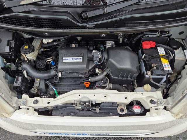 0509045A30260912W00419.jpg