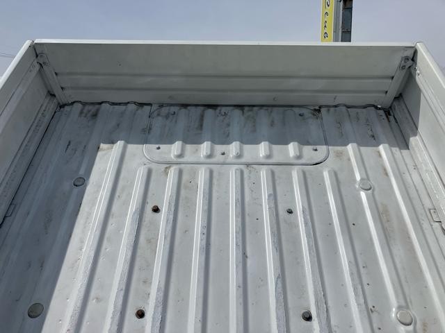 9030941A30260525W00117.jpg