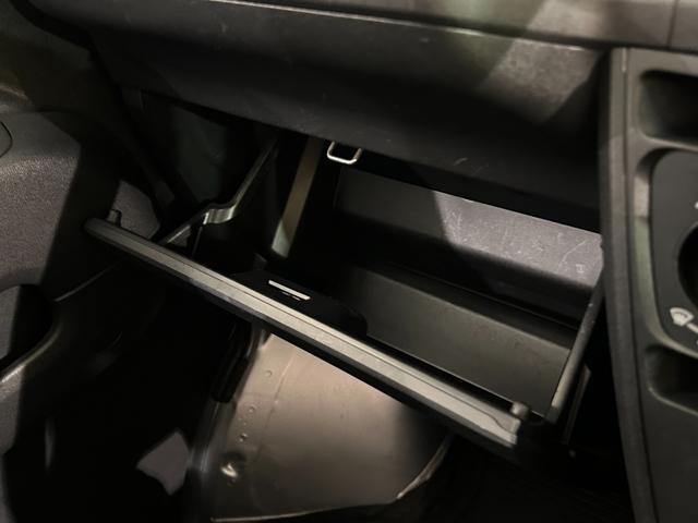 0509824A30260913W00707.jpg