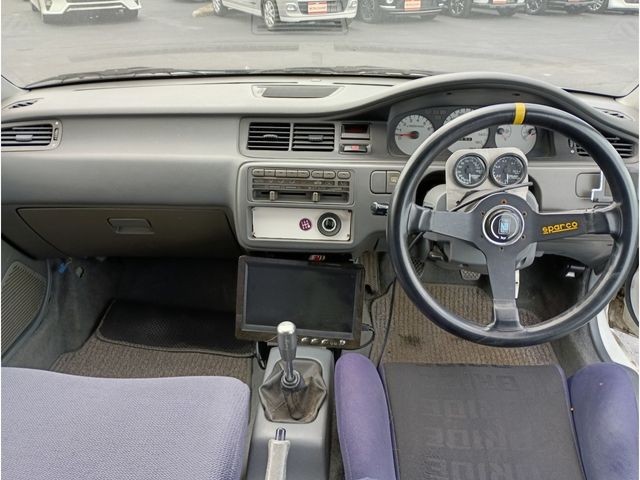 cfc7553eb50d5a5f232cee34c634190b.jpg