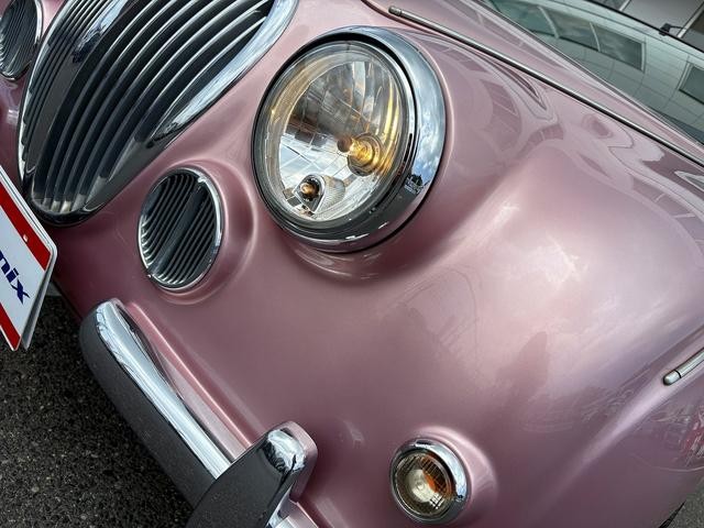 1001933A30260722W00102.jpg