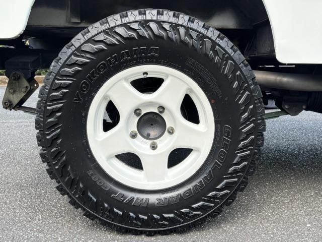 0801987A30260829W00214.jpg