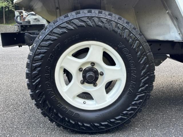 0801987A30260829W00216.jpg