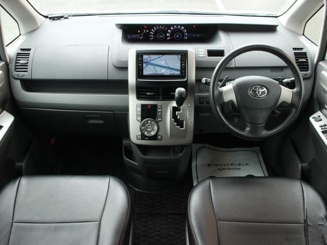 0520029A30260927W00703.jpg