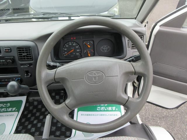 0540197A30260927W00312.jpg