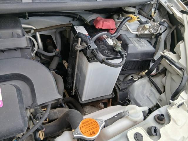 0804752A30260810W00115.jpg