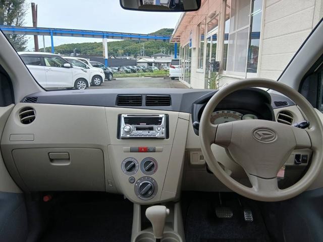 0804752A30260810W00116.jpg