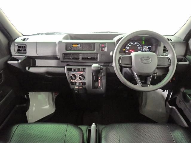 0206389A30260821W00702.jpg