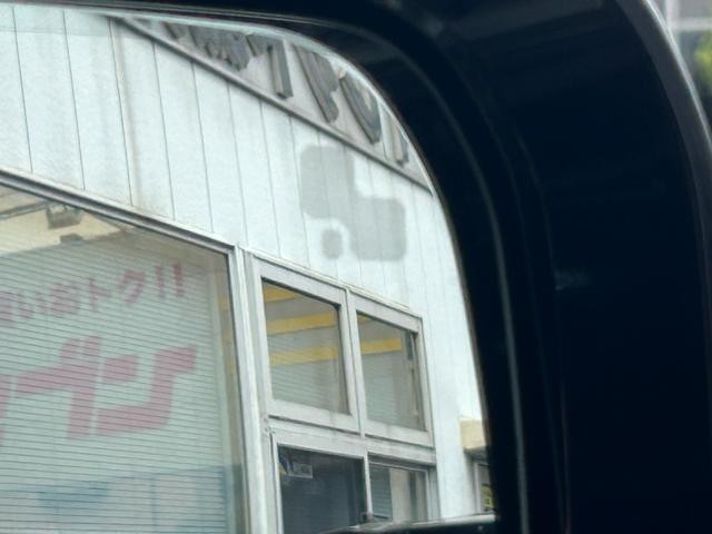 0540473A30260714W00114.jpg