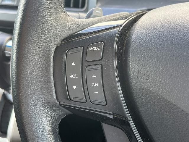 0551625A30261013W00215.jpg