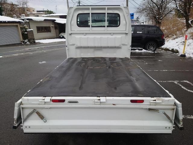 0903644A30241217W00110.jpg