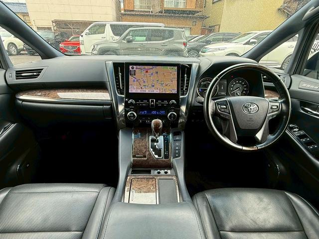 0209521A30260702W00304.jpg