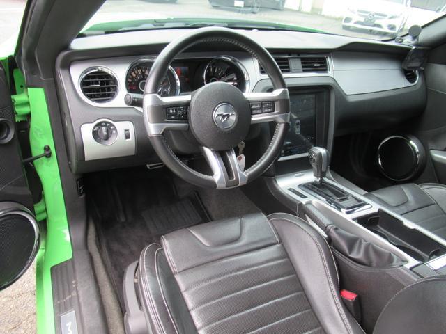 9210195A30260605W00108.jpg