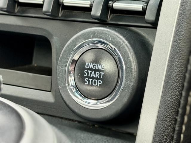 0541683A30260910W00119.jpg