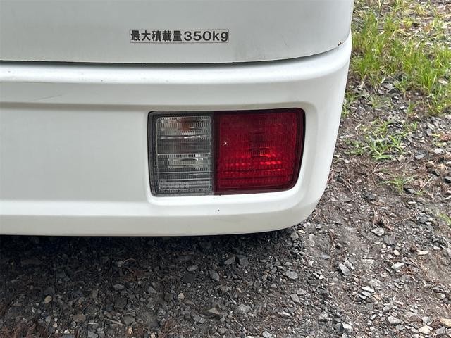 0804546A30260716W00118.jpg