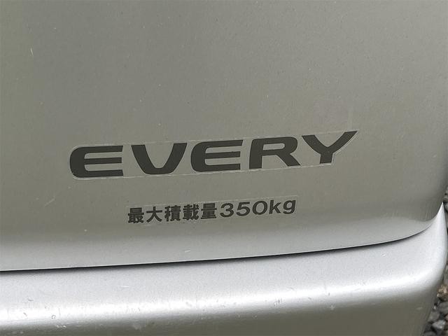 0804546A30260819W00217.jpg