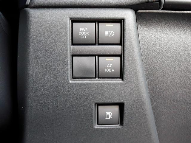 0302072A30261026W00118.jpg