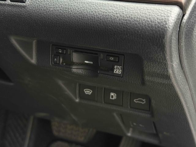 0509270A30260921W00209.jpg