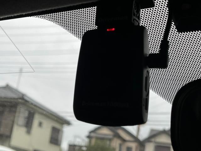 0541751A30260908W00502.jpg
