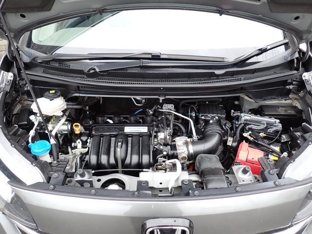 0540305A30260606W00209.jpg