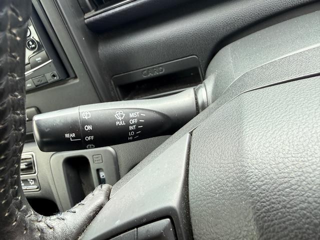 0840070A30260826W00215.jpg