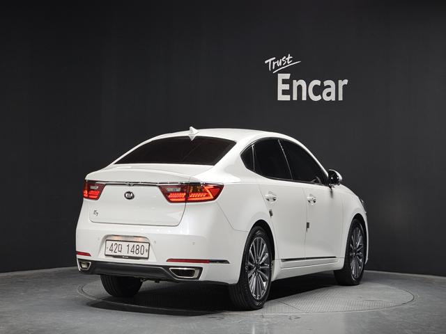ecd9c4acc263c8eb06055eea4705bc74.jpeg