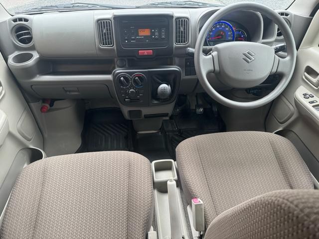 0504196A30260905W00106.jpg