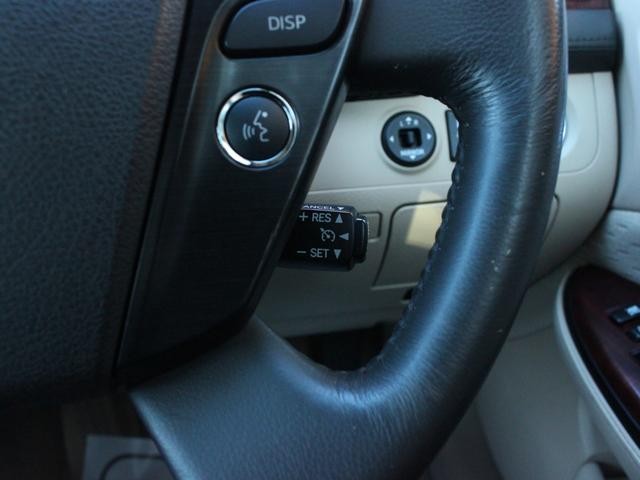 0520029A30260918W00211.jpg