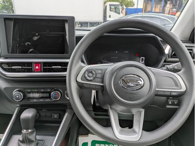 0550665A30260706W00217.jpg