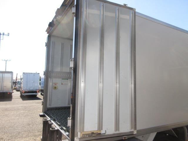 30763addbd36ccae3e209370b4622af5.jpg