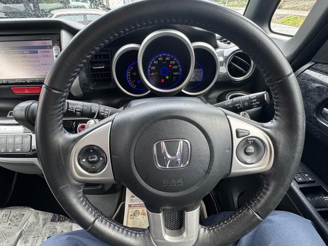 0720290A30261005W00211.jpg