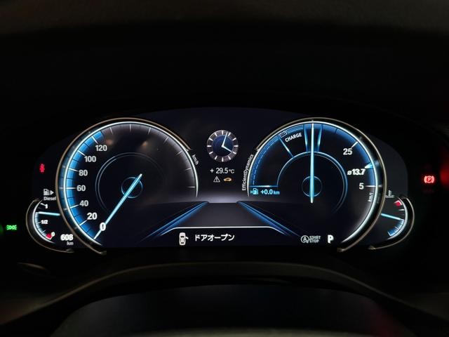0500515A30260820W00105.jpg