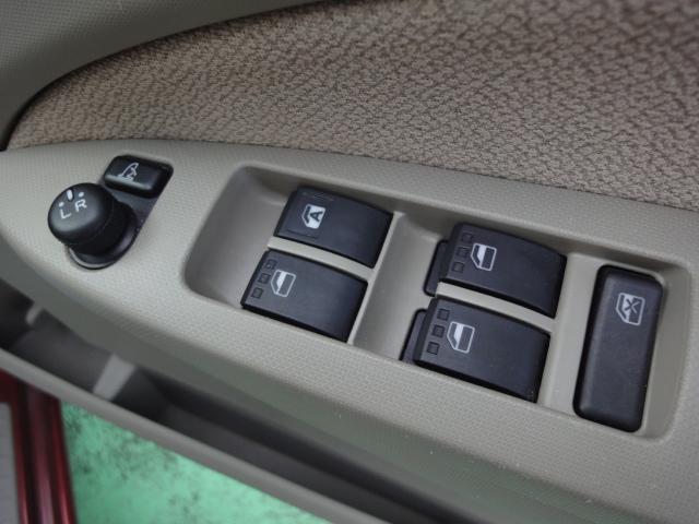 0702452A30221215W00206.jpg