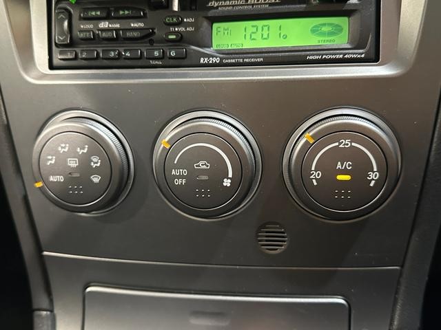 0509824A30260904W00801.jpg