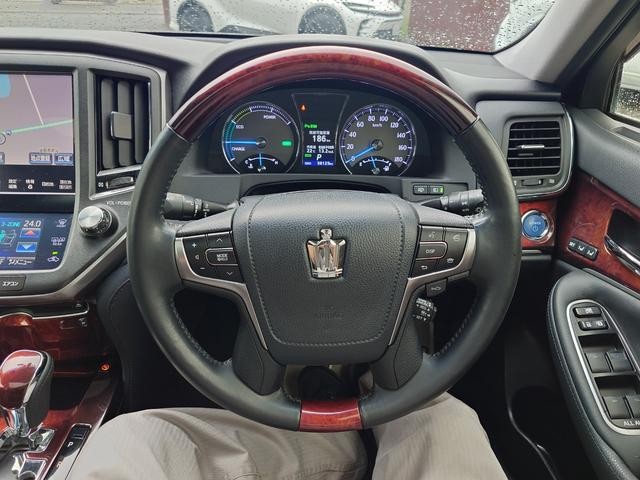 0800007A30260927W00213.jpg