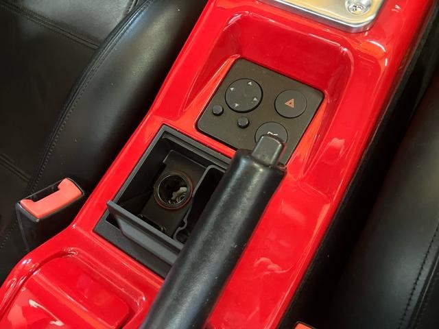 9210036A30260605W00117.jpg