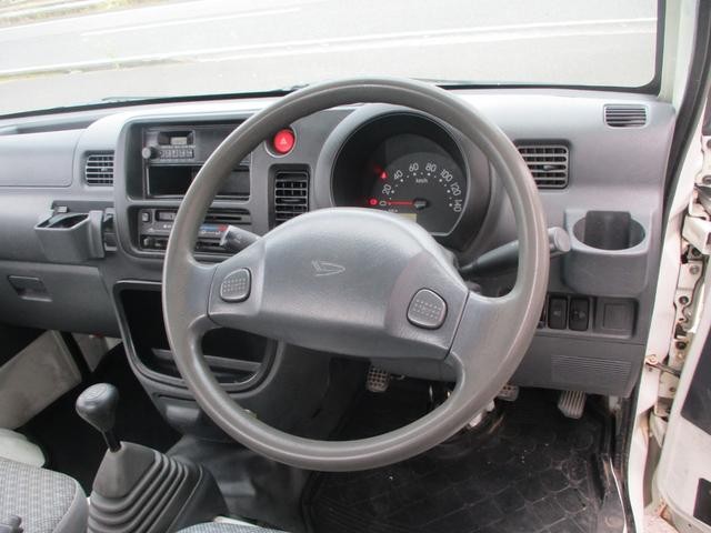 0840079A30260808W00108.jpg