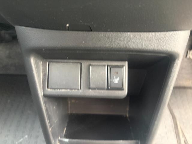 0904234A30260817W00115.jpg