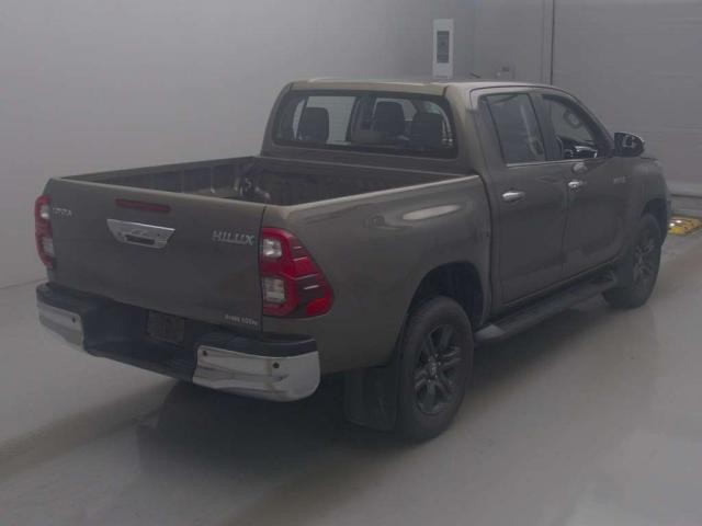 26371741_carP_l_14.jpg
