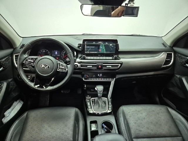 6061000885R7.jpg