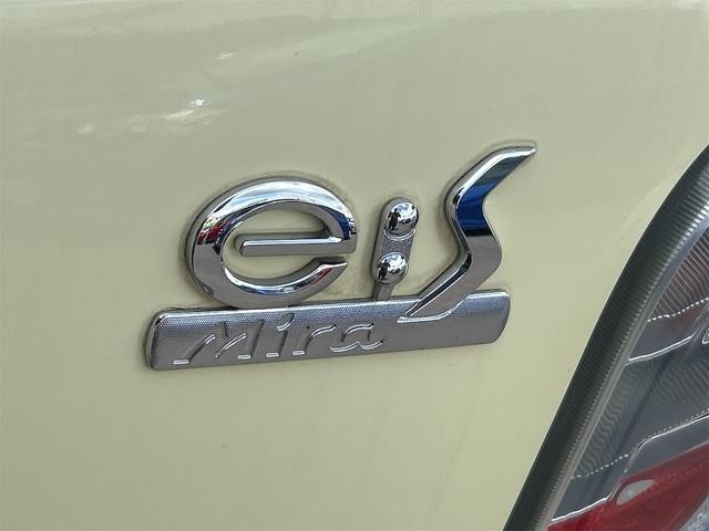 0404411A30260818W00417.jpg