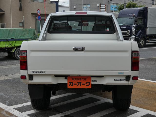 0710176A30260608W00112.jpg