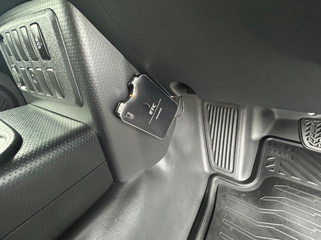 0710234A30260618W00115.jpg