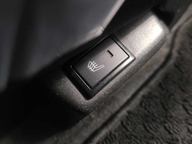 0303903A30261012W00407.jpg